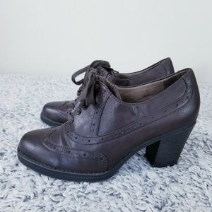 Womens brown Natural Soul Allthru shoes, size 6.5